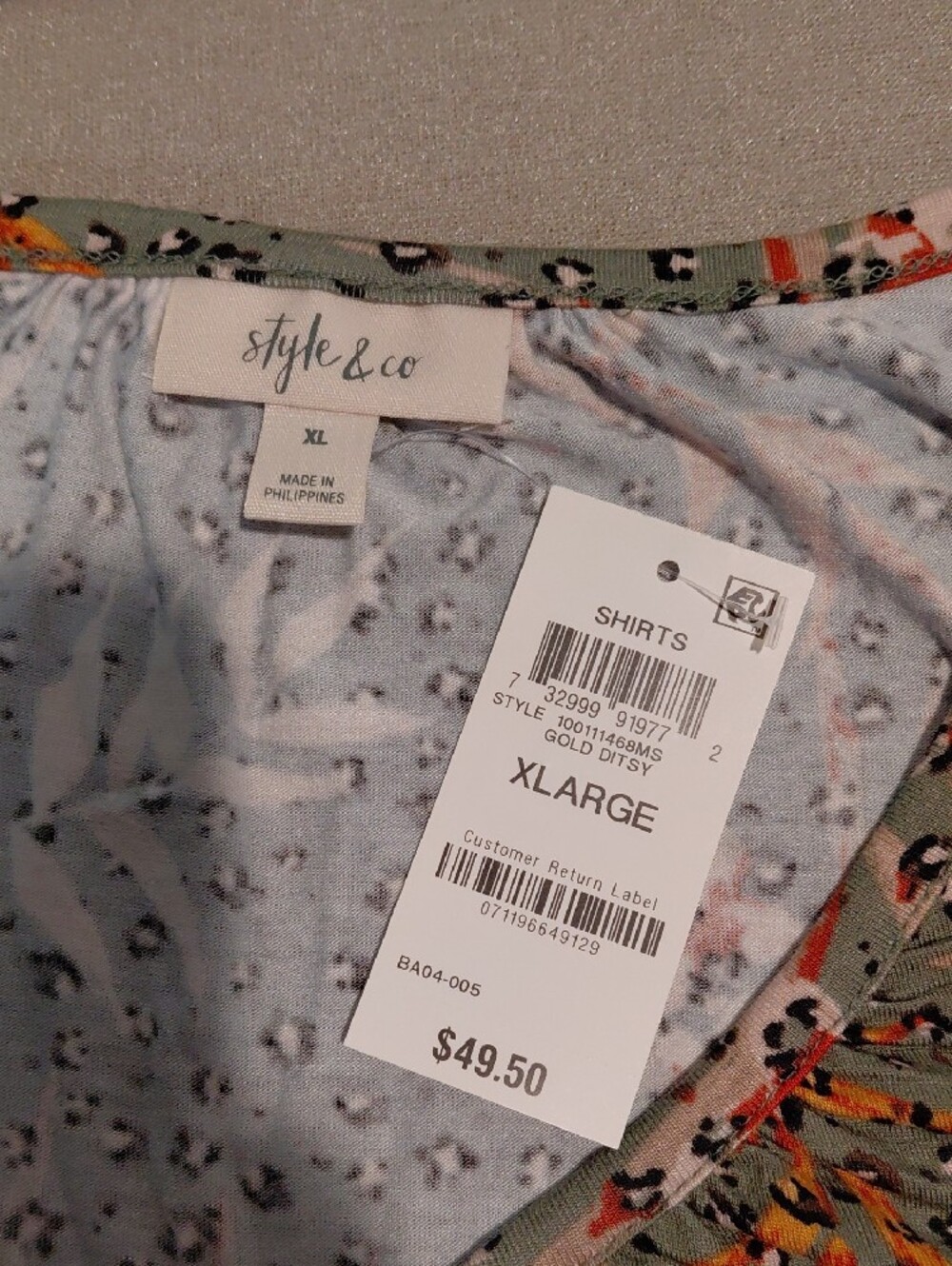 Style & Co. Olive Green Floral Print V-Neck Blouse - Picture 3 of 4
